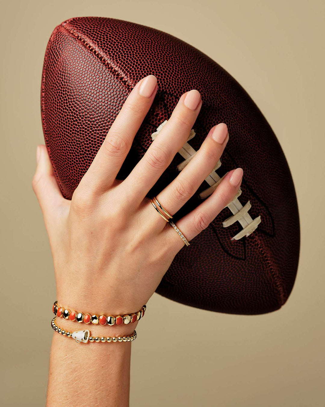 KENDRA SCOTT CHEER STRETCH BRACELET - GOLD WHITE MOP