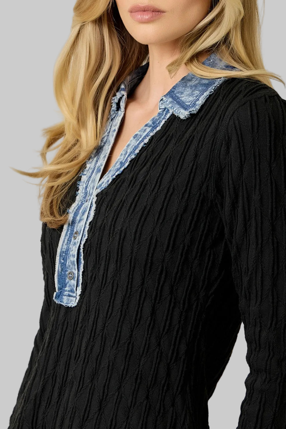 DENIM MIXED TEXTURED KNIT HENLEY TOP - BLACK
