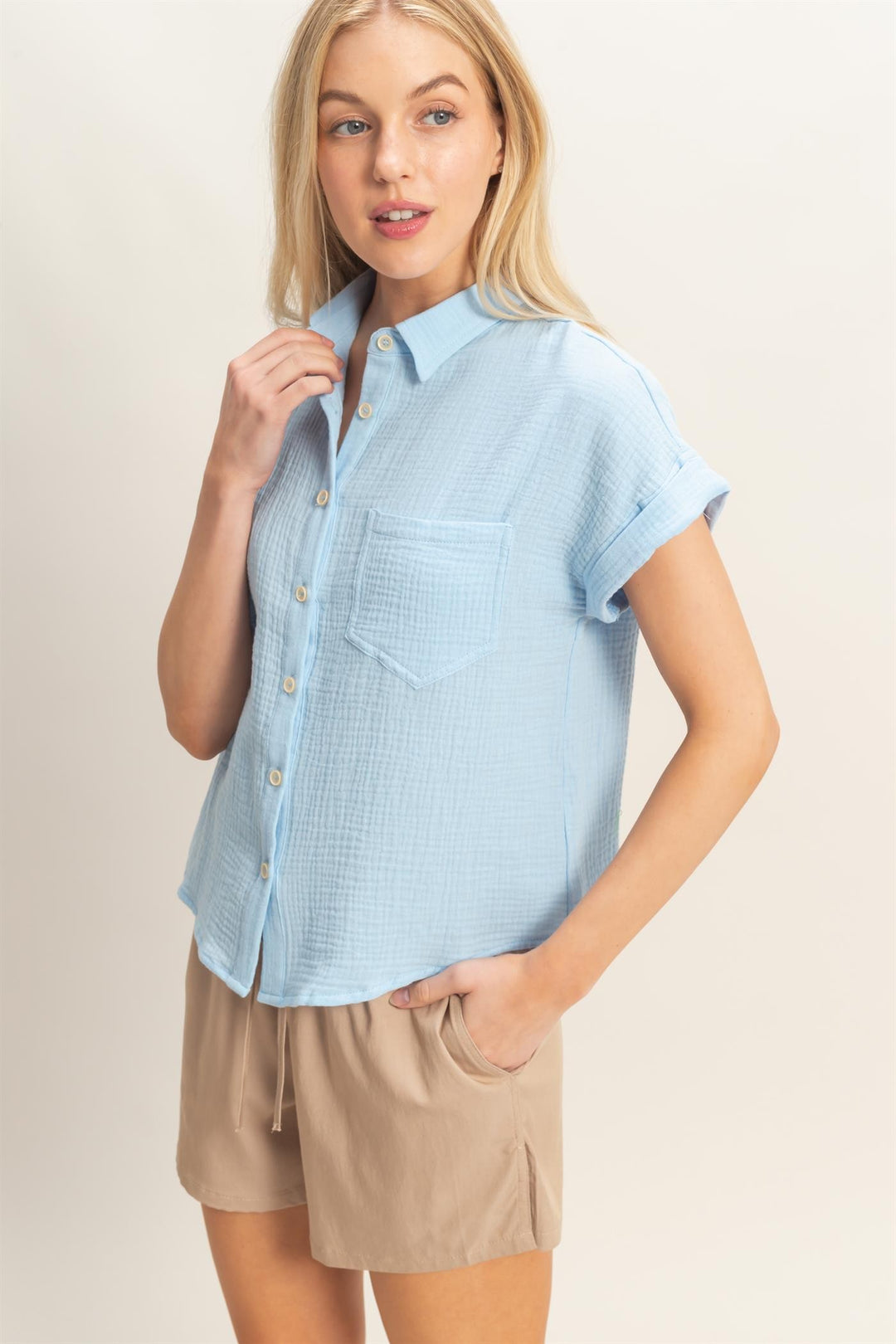 ROLLED SHORT SLEEVE COLLARED BUTTON UP TOP - BLUE