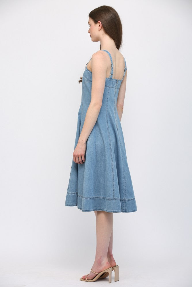 denim fit and flare dress in Washed Blue Style House Frisco The dress youll reach for again and againflattering fit Button-Front Denim Fit & Flare