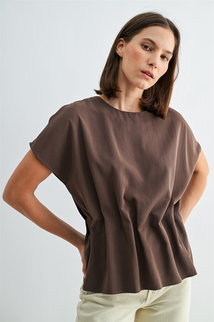 WIDE SHOULDER WAIST PLEATED TOP - BROWN