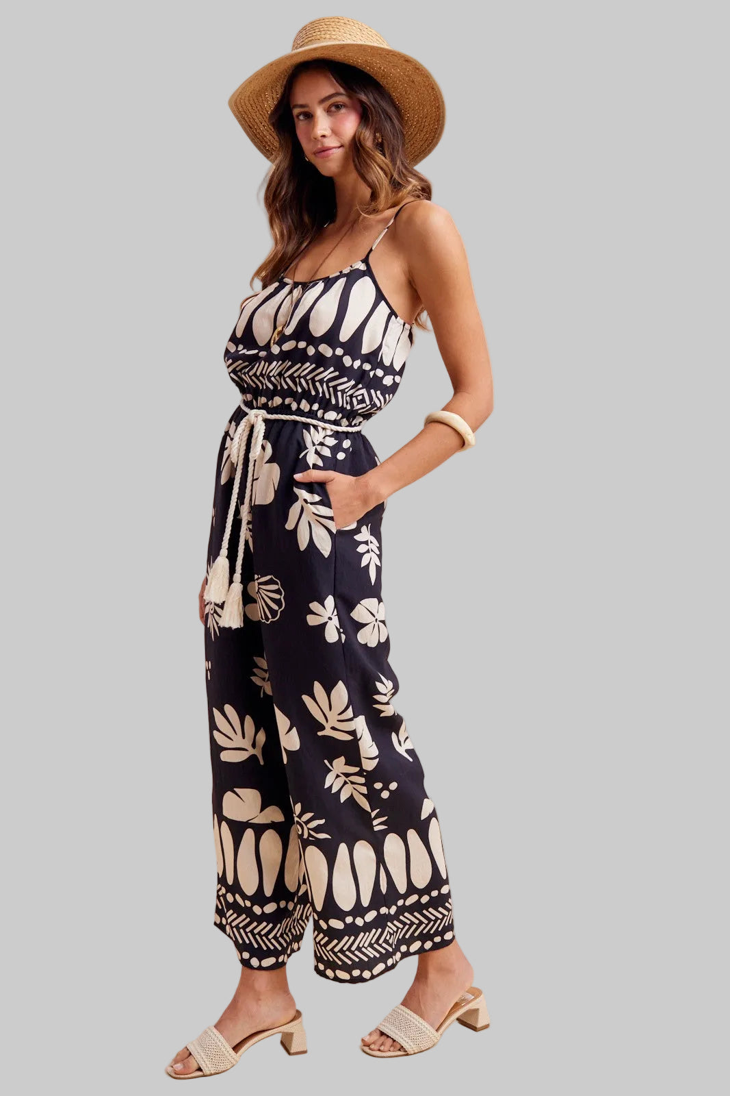 TROPICAL PRINT SCOOP NECK JUMPSUIT - BLACK