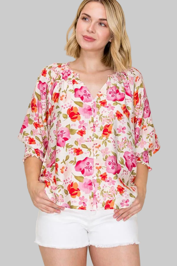 SMOCKED DETAIL V-NECK FLORAL TOP - FUCHSIA
