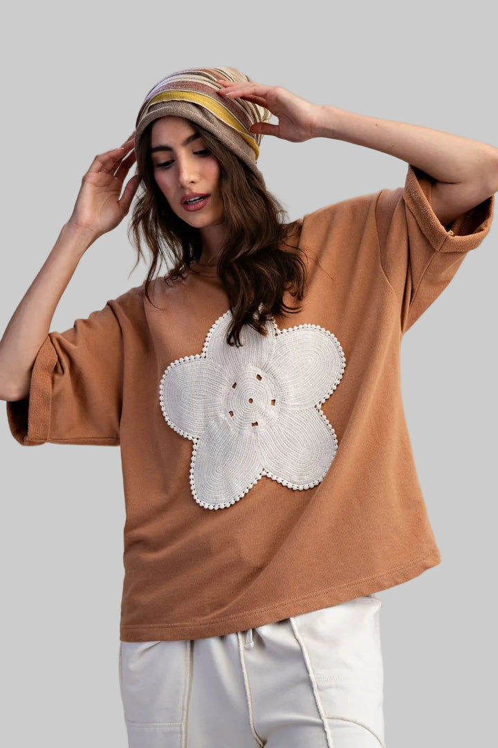 HALF SLEEVE FLOWER PATCH FRONT TERRY KNIT BOXY TOP - MOCHA