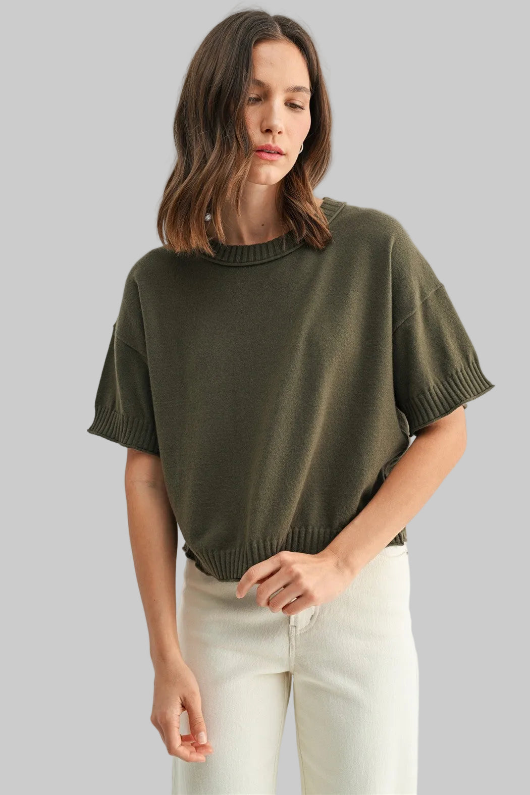 SHORT SLEEVE CREW NECK CROP SWEATER - OLIVE