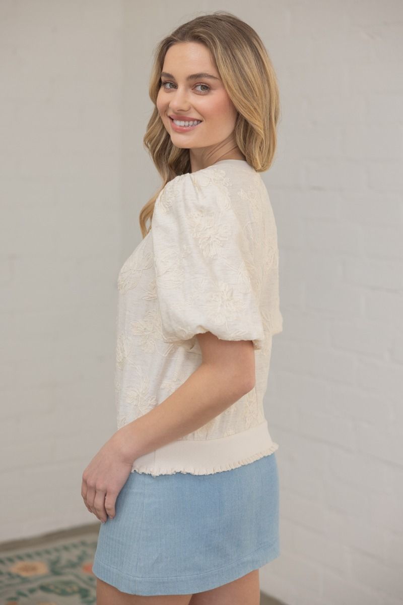 BUBBLE SLEEVE FLORAL EMBROIDERED BANDED TOP - CREAM