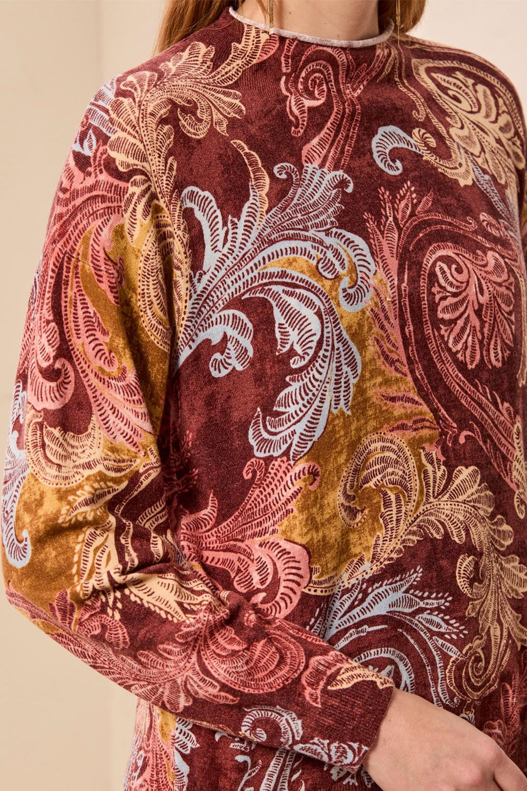 LONG SLEEVE LIGHTWEIGHT PRINTED FUNNEL NECK SWEATER - HENNA