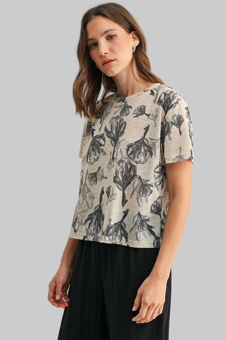 SHORT SLEEVE FLORAL PRINT TOP - TAUPE
