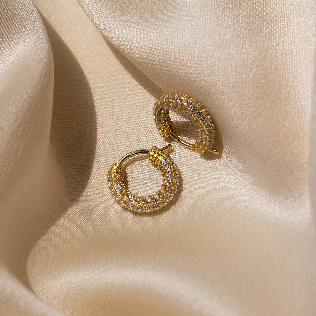 GENI CZ HUGGIES - GOLD