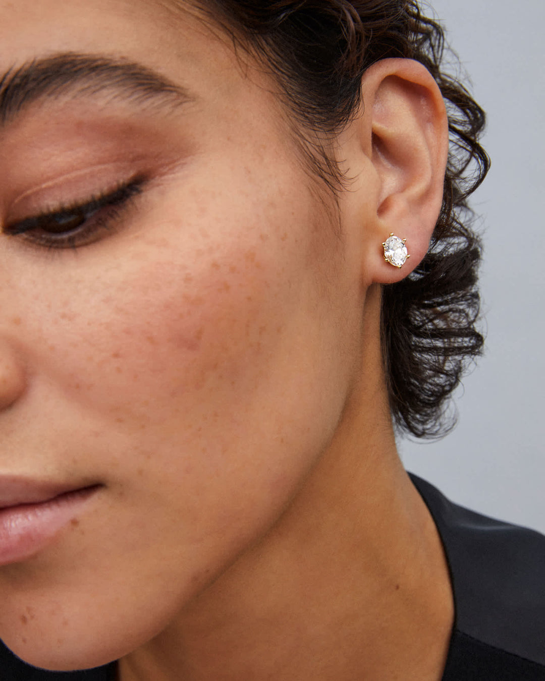 KENDRA SCOTT CAILIN CRYSTAL STUD EARRINGS - GOLD
