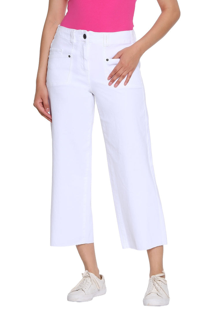 5 POCKET RAW EDGE HEM CROP JEANS - WHITE