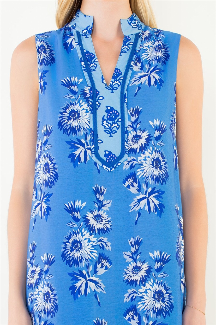 SLEEVELESS V-NECK FLORAL PRINT SHORT DRESS - BLUE