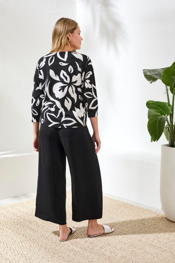 SOFT YARN 3/4 SLEEVE CREW NECK SWEATER - BLACK