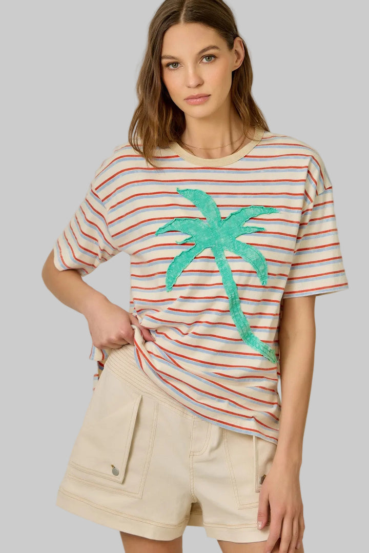 SHORT SLEEVE STRIPED PALM TREE APPLIQUE TEE - IVORY/EMERALD