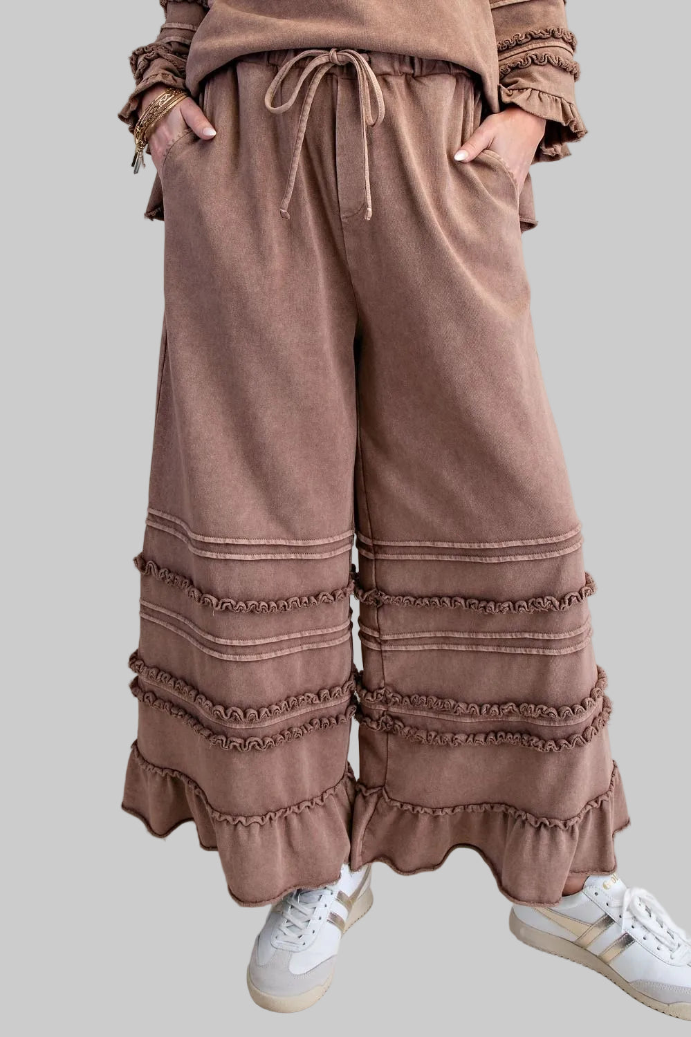 MINERAL WASHED TERRY KNIT CROPPED PANTS - MOCHA