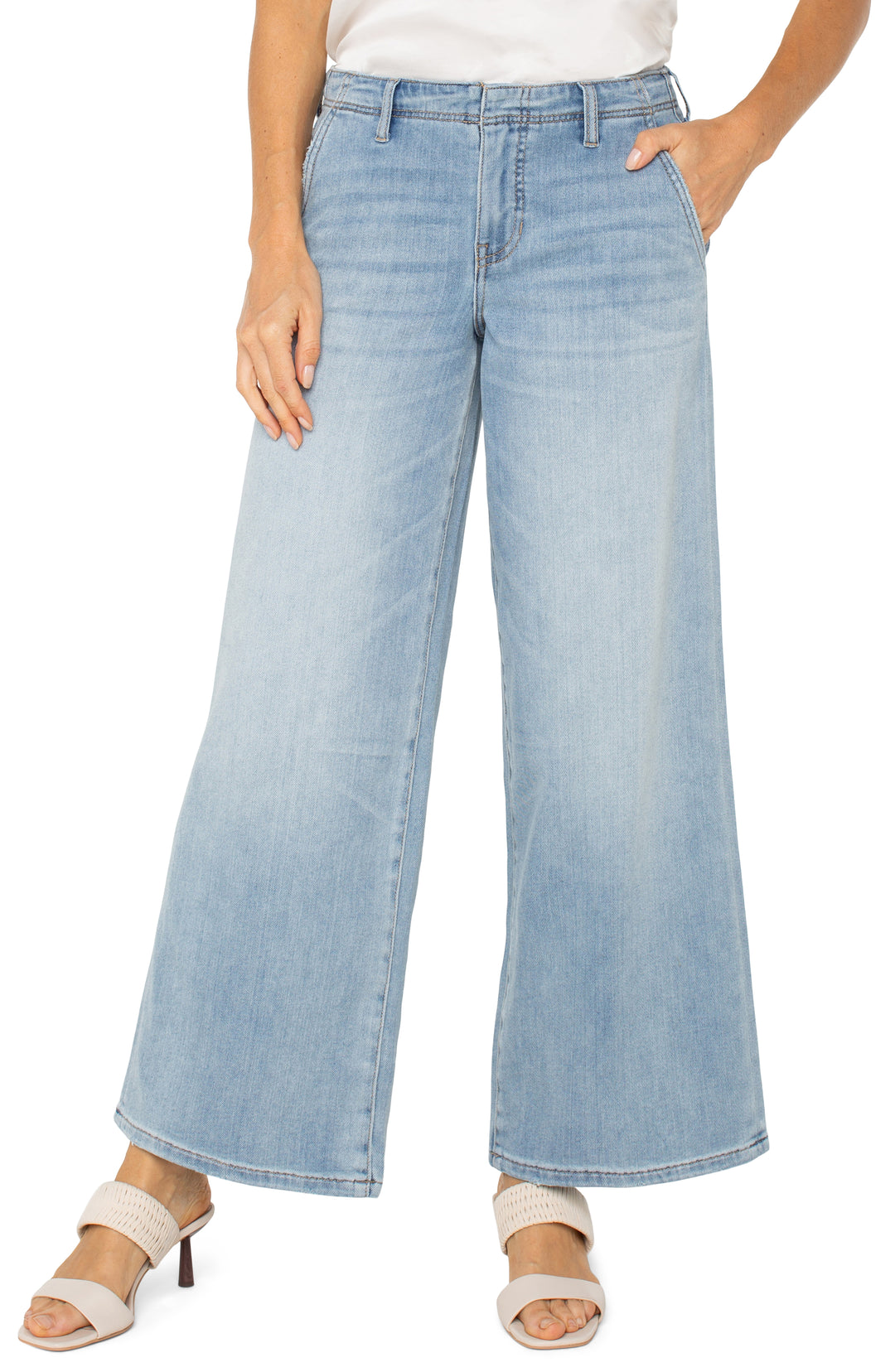 WEEKENDER RELAXED LOOSE FIT JEANS - 30" INSEAM - LAS VIRGENES