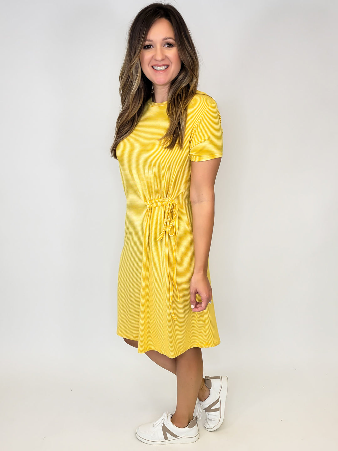 SIDE CINCHED T-SHIRT DRESS - YELLOW