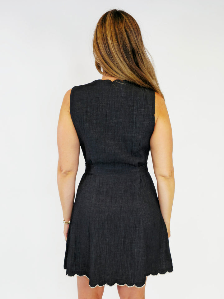 SCALLOPED HEM BUTTON DOWN SLEEVELESS DRESS - BLACK