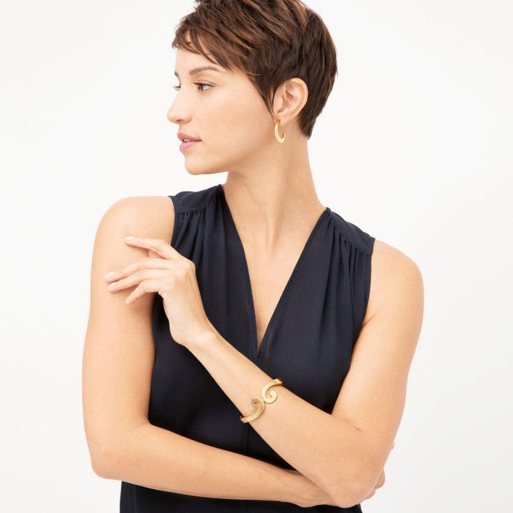 MONTAGNE POST HOOP EARRINGS - BRUSHED GOLD